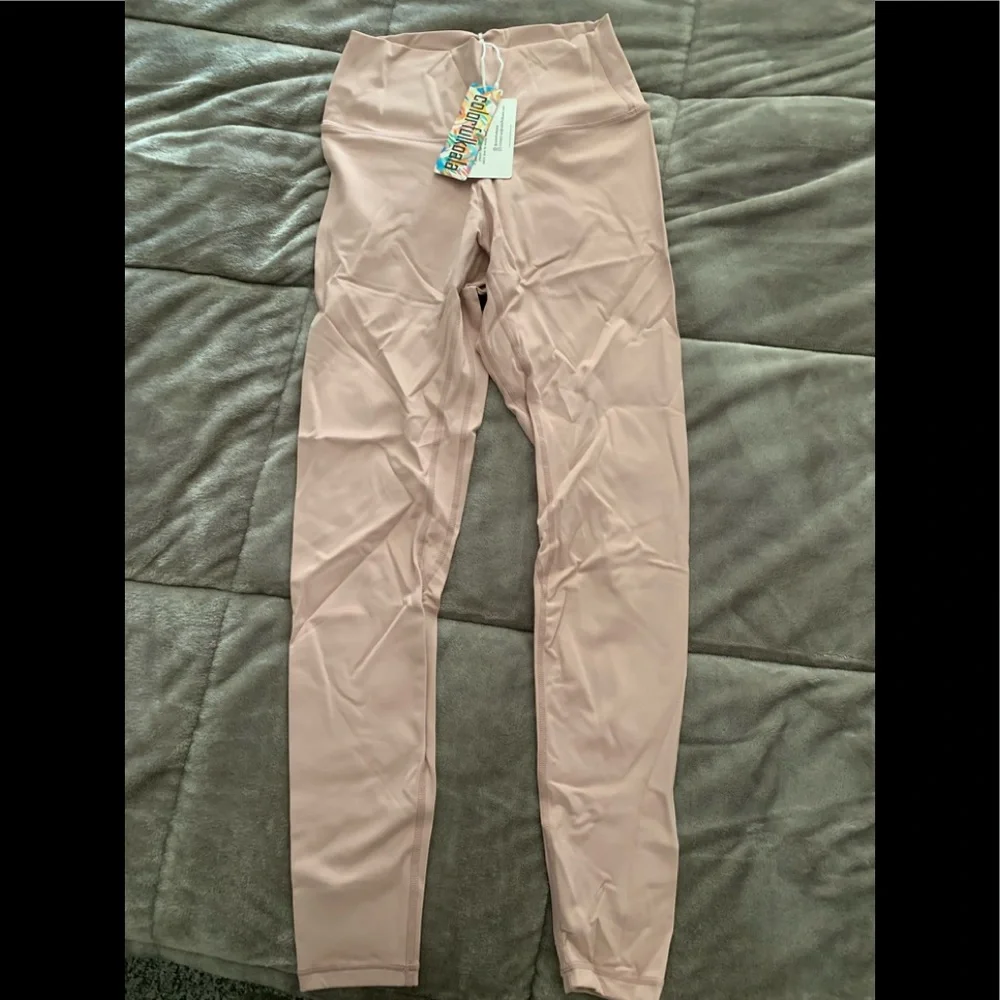 BNWT pink Leggings - Picture 3 of 8